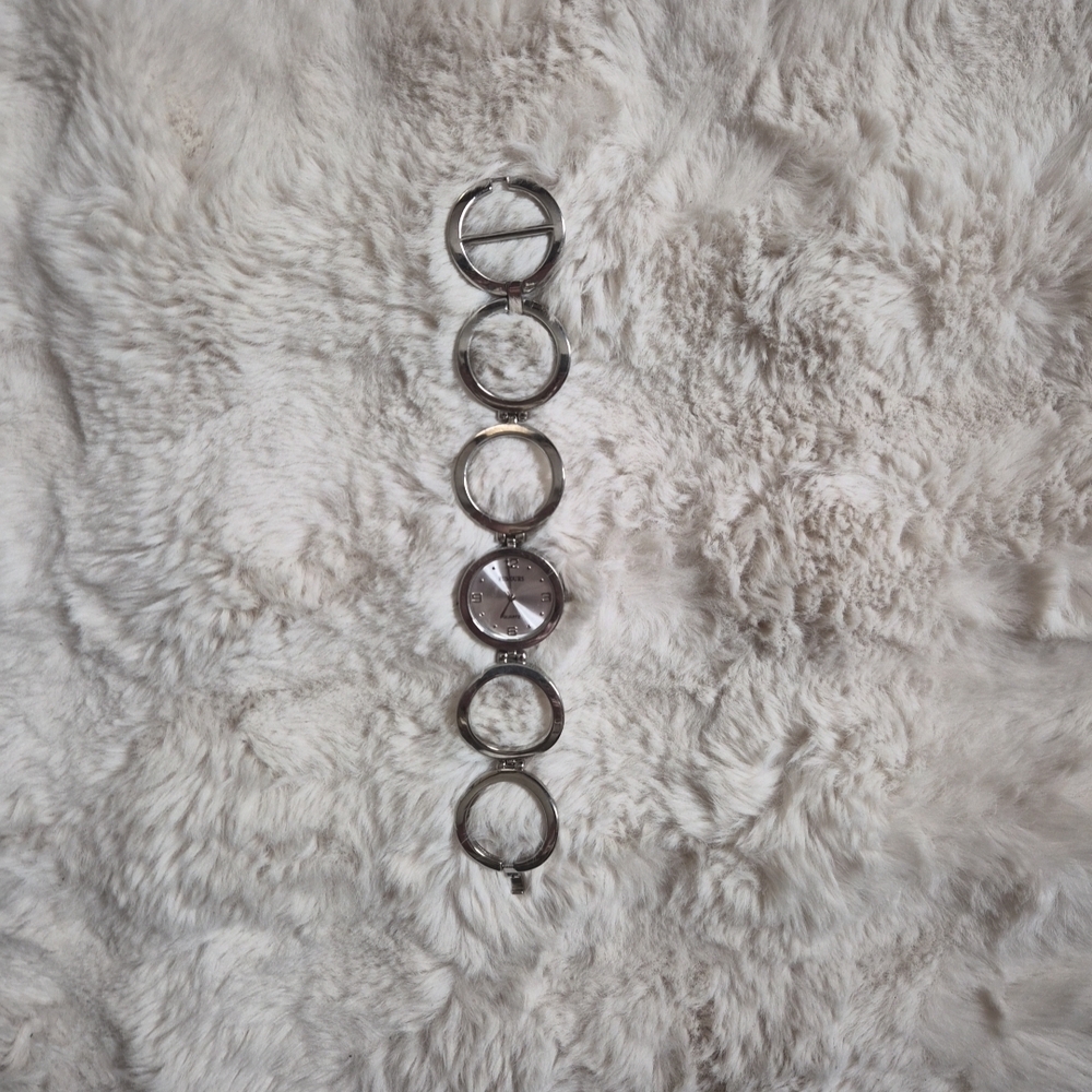 Rumours Watch Vintage Y2K Style Silver Tone Large Circle Chain Band ✨️💫